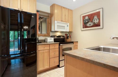 Coffeyville House | Booth Creek #C2