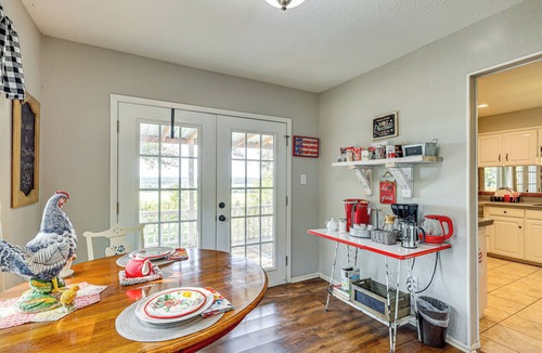 Valley Mills House | Boqsue River Valley Views! 3-Acre Country Home