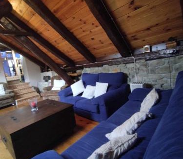 Borau House | BORAU - Casa 150m2 con JARDÍN Y BARBACOA