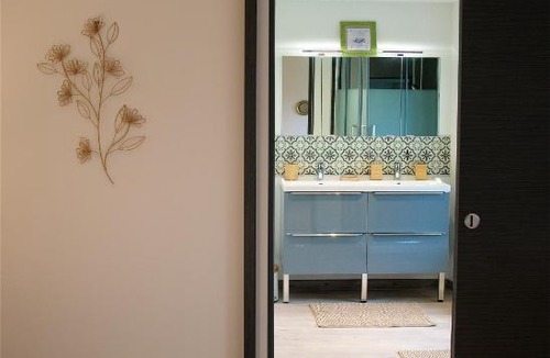 Vic-le-Comte House | Bord de de la Comté