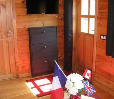Lion-sur-Mer House | bord de mer, chalet en bois