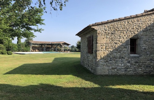 Saint-Pierre-de-Bat House | Bordeaux: Charming house in a green setting