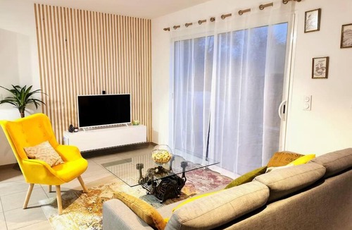 Margaux-Cantenac House | Bordeaux / Médoc - Route Des Châteaux