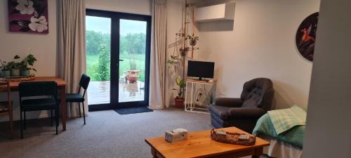 Rangiriri House | Bordeaux Retreat