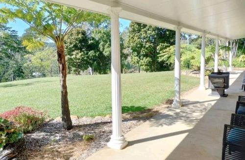 Upper Crystal Creek House | Borderview Retreat