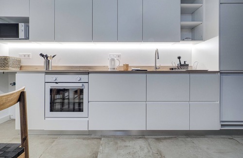 Sant Pere Apartment | Born 1BR Apartment in Quaint Barcelona with AC