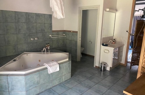 Halls Gap Apartment | Boronia Peak Villa 15