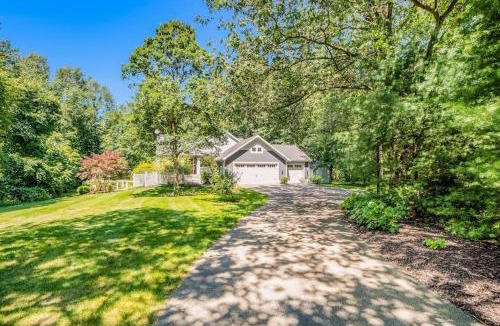Saugatuck House | Borrowed Thyme