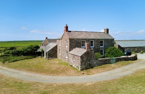 Saint Martin House | Bosistow Farmhouse