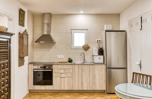 Darnius Apartment | Bosque Apartment with Mountain Views, Wi-Fi, and Air Conditioning