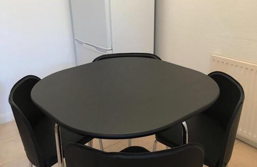 Laindon Apartment | Bostocke Everlight Lodge