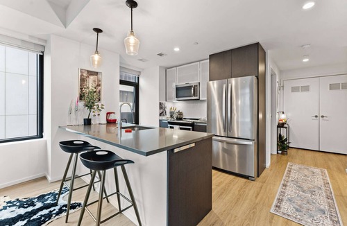 Shawmut Apartment | Boston 2 Bedroom Suite