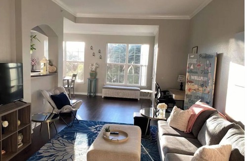 Braintree House | Boston Area, Beautiful Sunsets & Free Parking