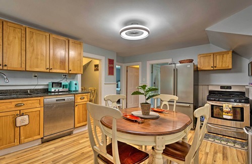 Stoughton Apartment | Boston Area Hub By Train Station, Gillette Stadium