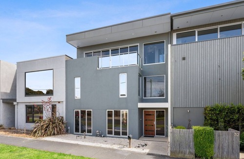 Torquay House | Boston Central 32a