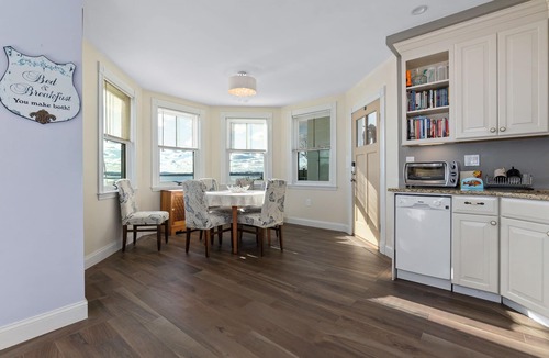 Winthrop Apartment | Boston Harbor One or Two Bedroom Waterfront Home