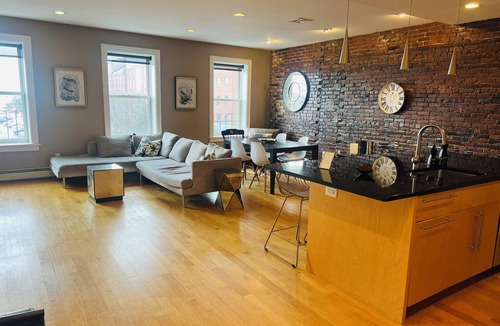 North End Condo | Boston Harbor views. Modern north end condo.FREE PARKING!