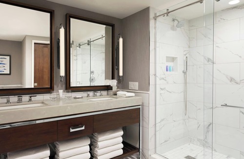 Waterfront Hotel | Boston Marriott Long Wharf