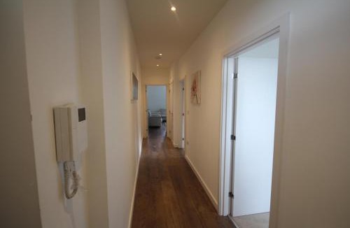 Elthorne Apartment | Boston Place