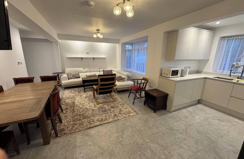 Kidlington House | Bota Property