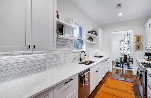 Castle Hills House | Botanica - A Birdy Vacation Rental