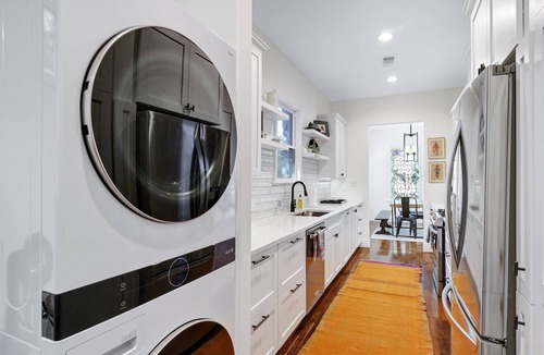 Castle Hills House | Botanica - A Birdy Vacation Rental