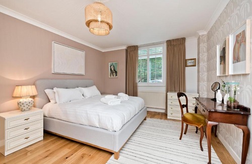 Kew Apartment | Botanical bliss by UnderTheDoormat