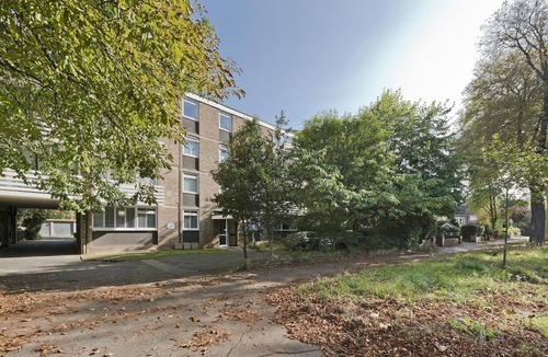 Kew Apartment | Botanical Bliss