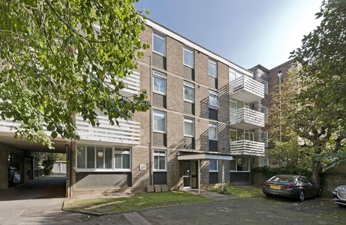 Kew Apartment | Botanical Bliss