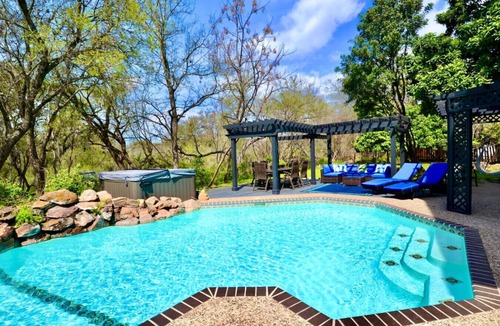 Ridgehaven House | Botanical & Wildlife Paradise w/POOL & HOT TUB!