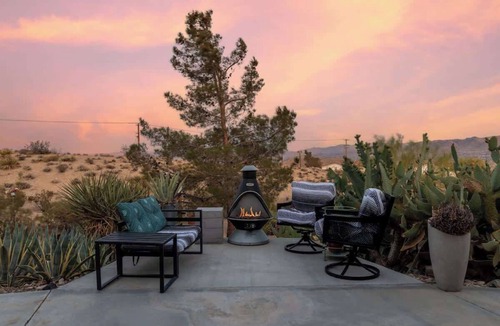 Yucca Valley House | Botanicals Pool, Hot Tub, Mini Golf, Fire Pit