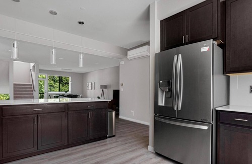 North Creek Apartment | Bothell 4BR in The Ponds Complex + Pets OK