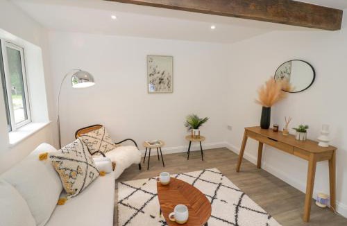 Himley House | Botterham House