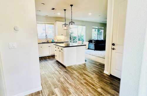 Fairfield House | Bottle rock getaway