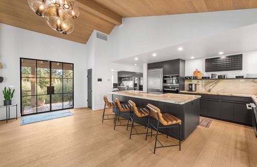 Calistoga House | Bottle Rock! Gorgeous house with pool and jacuzzi!