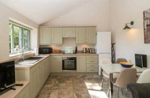 St. Brides Netherwent House | Bottom Lodge