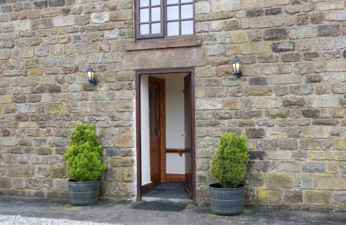 Cauldon Low House | Bottomhouse Barn