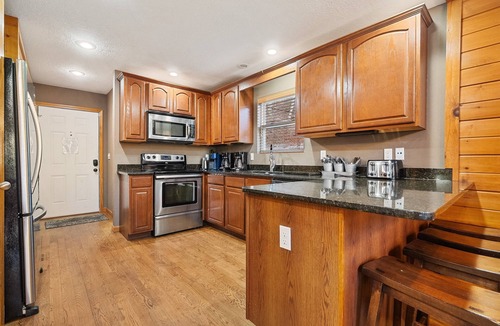 Lakeside Estates House | Bottoms Up double deck dock w/slide, hot tub, near famous 'jumping bridge'