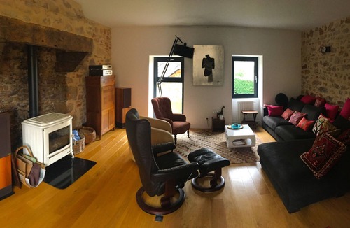 Saint-Remy House | BOUDDHA HOME & ITS HEATED POOL