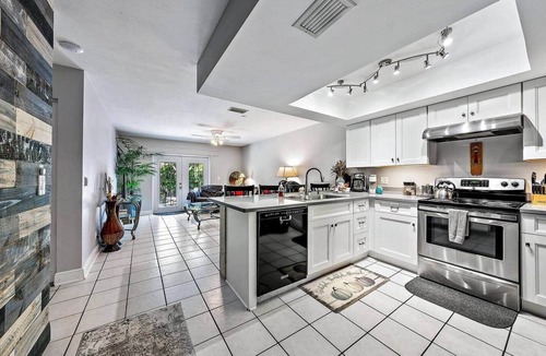 Hobe Sound House | Bougainvillea Cottage (Peggy's Retreat)