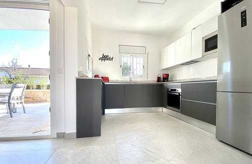 Les Tres Cales Villa | Bouganvilla luxury, air-con, ideal for families