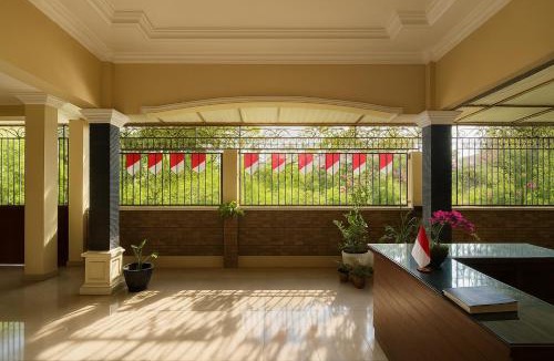 Kecamatan Lembar House | Bougenville Homestay