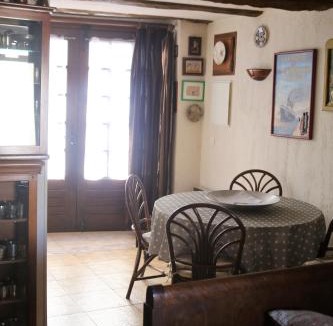 Saint-Martin-de-Bromes Apartment | Bougress 2