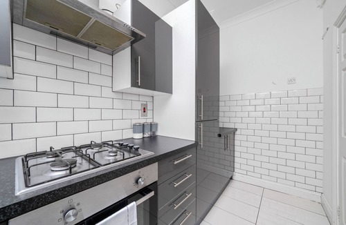 Canary Wharf Apartment | Boujee 2bed by ExCel Exhibition Centre with Free Parking