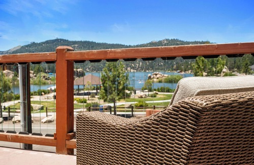 Boulder Bay Condo | Boulder Bay Chalet Lakefront