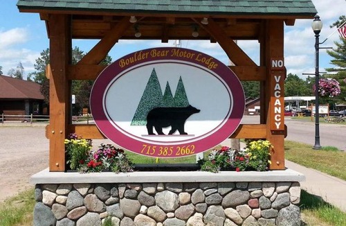 Boulder Junction Hotel | Boulder Bear Motor Lodge