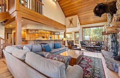 Boulder Ridge House | Boulder Ridge Lodge: Huge Ski-In Home w/20 Beds