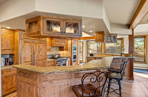 Boulder Ridge House | Boulder Ridge Lodge: Huge Ski-In Home w/20 Beds
