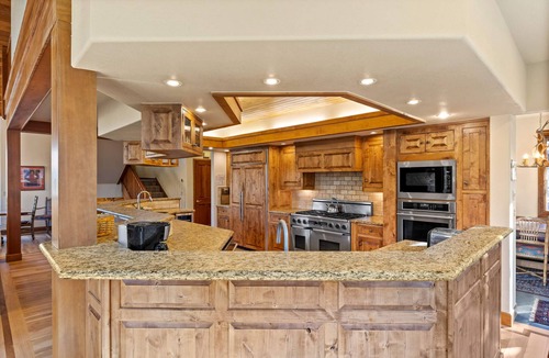 Boulder Ridge House | Boulder Ridge Lodge: Huge Ski-In Home w/20 Beds