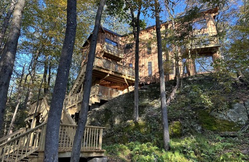 Staatsburg House | Boulder Tree House 🌲nUnique, romantic and exciting! An architectural gem.